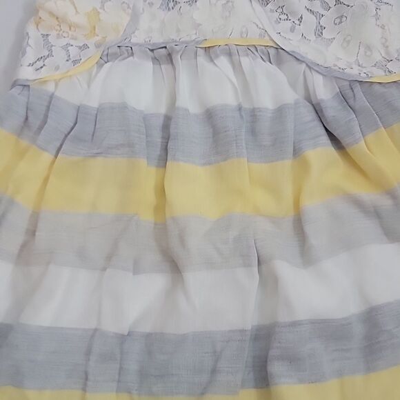 Isobella and Chloe Stunning Yellow and Gray Striped Lace Girls size 6 Dress - Picture 4 of 5